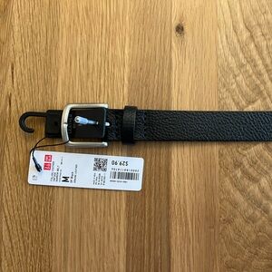 Uniqlo Men’s Black Leather Belt